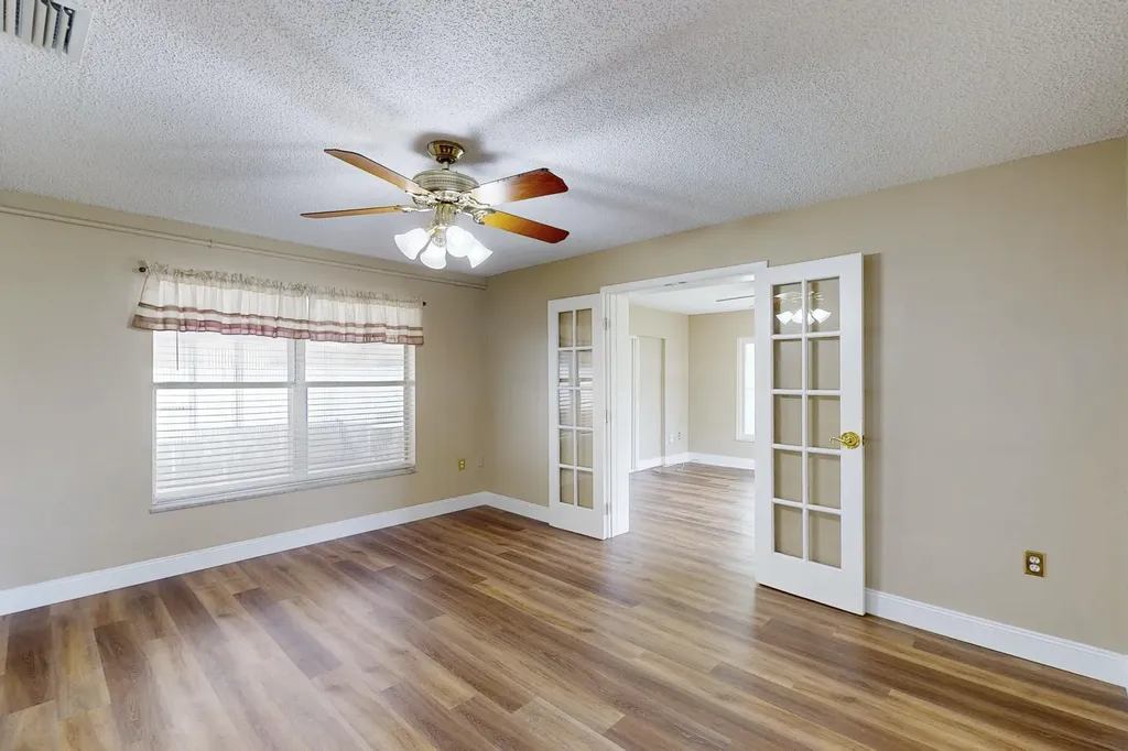 613 Beach Avenue Port St Lucie FL 34952