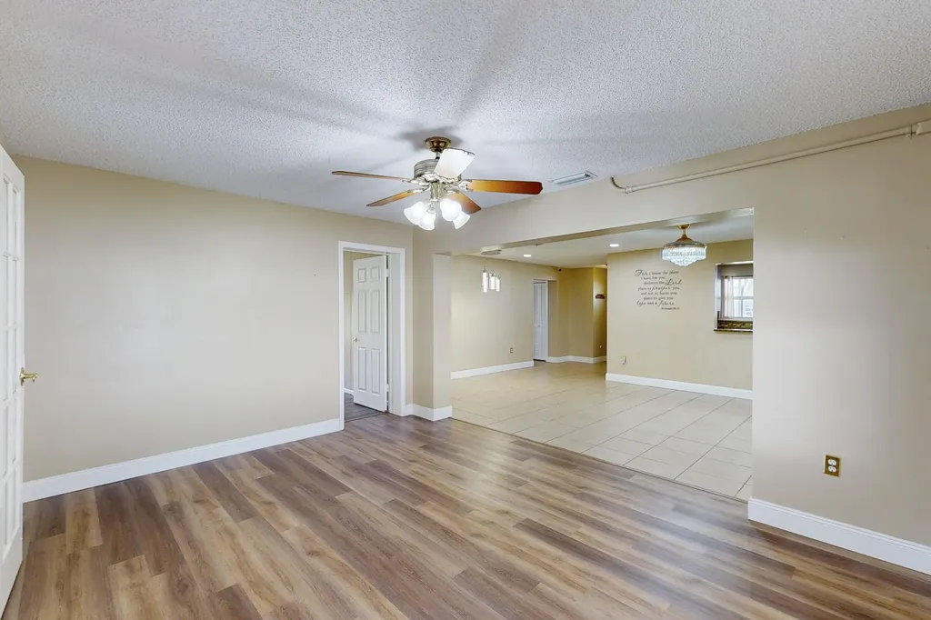 613 Beach Avenue Port St Lucie FL 34952