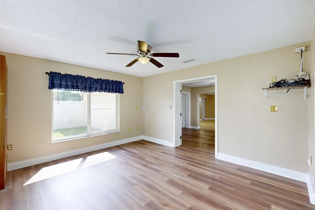 613 Beach Avenue Port St Lucie FL 34952
