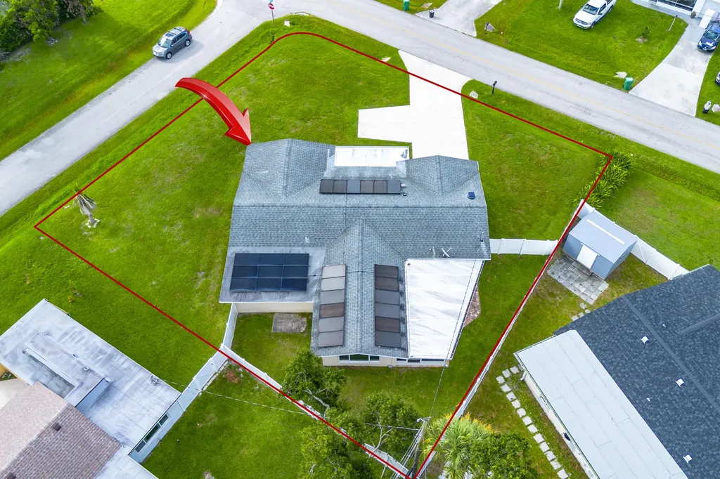 613 Beach Avenue Port St Lucie FL 34952