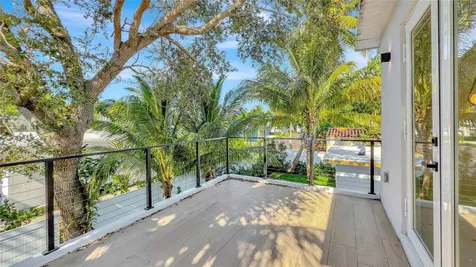 729 NE 17th Terrace Fort Lauderdale FL 33304