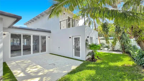 729 NE 17th Terrace Fort Lauderdale FL 33304