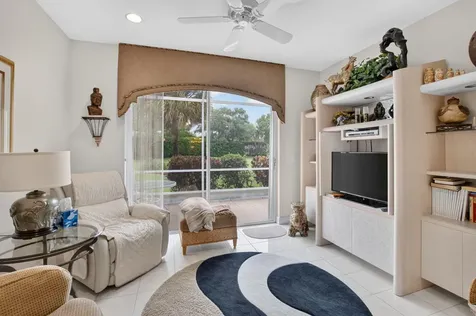 10632 Royal Caribbean Circle Boynton Beach FL 33437