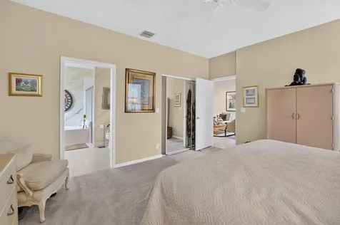 10632 Royal Caribbean Circle Boynton Beach FL 33437