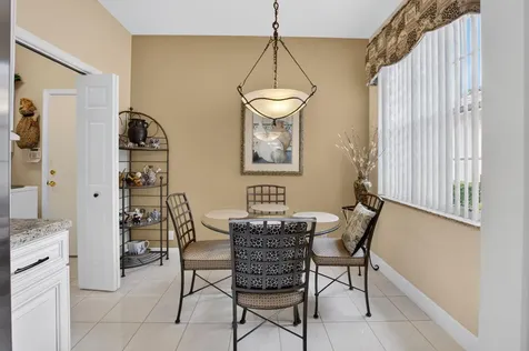 10632 Royal Caribbean Circle Boynton Beach FL 33437