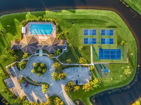 1774 Belmont Circle SW Vero Beach FL 32968