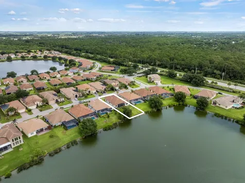 1774 Belmont Circle SW Vero Beach FL 32968