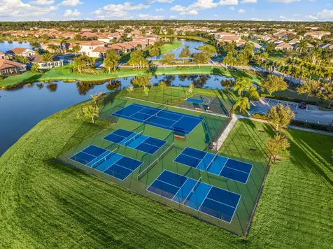 1774 Belmont Circle SW Vero Beach FL 32968