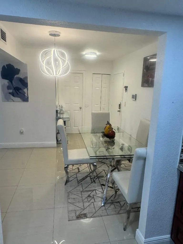 2004 NW 38th Terrace Lauderdale Lakes FL 33311