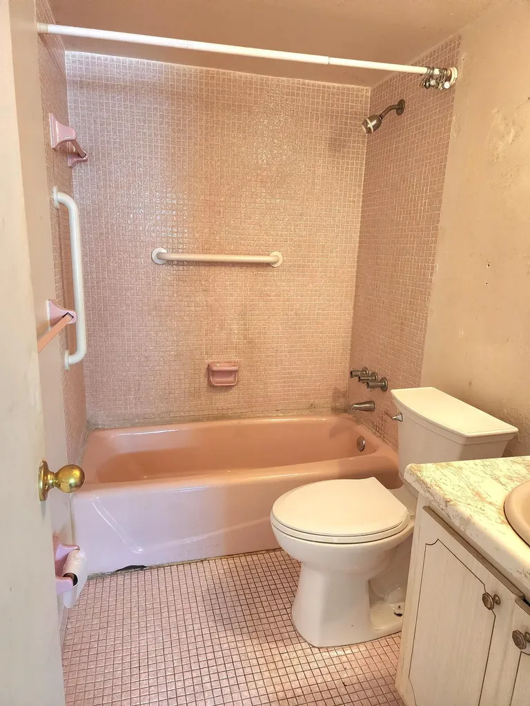 2301 NE 14th Street Causeway Pompano Beach FL 33062