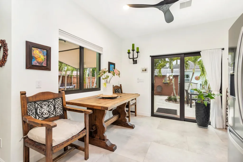 127 Auburn Drive Lake Worth Beach FL 33460