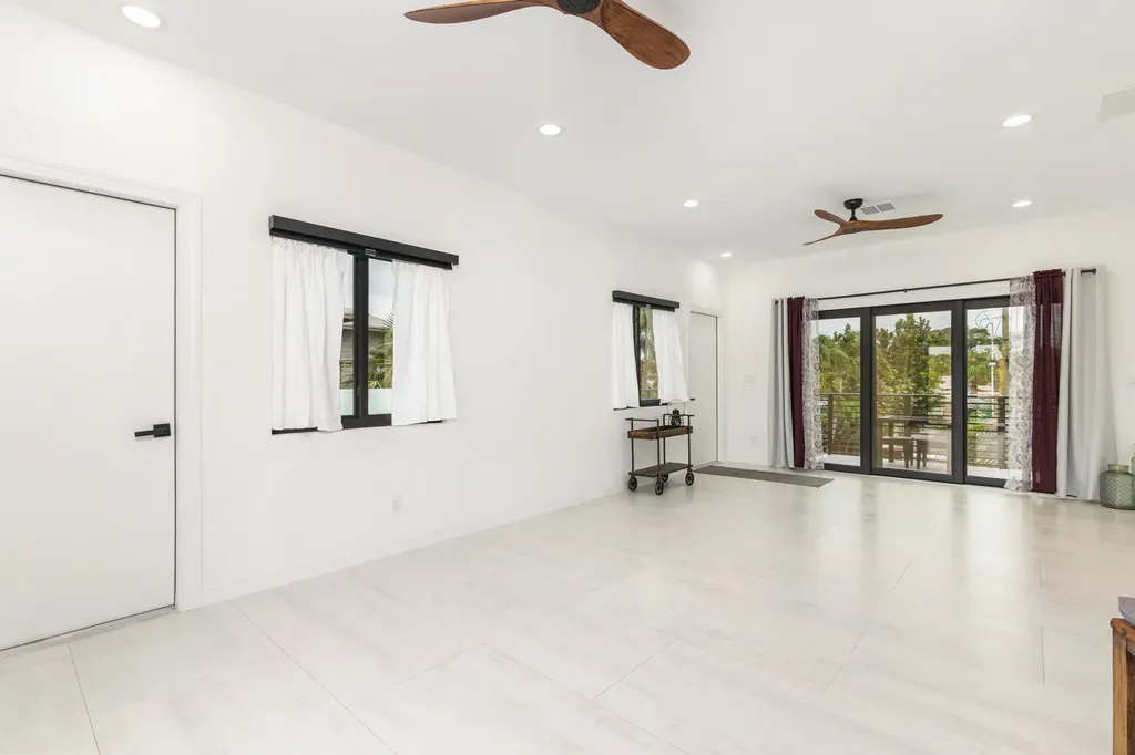 127 Auburn Drive Lake Worth Beach FL 33460