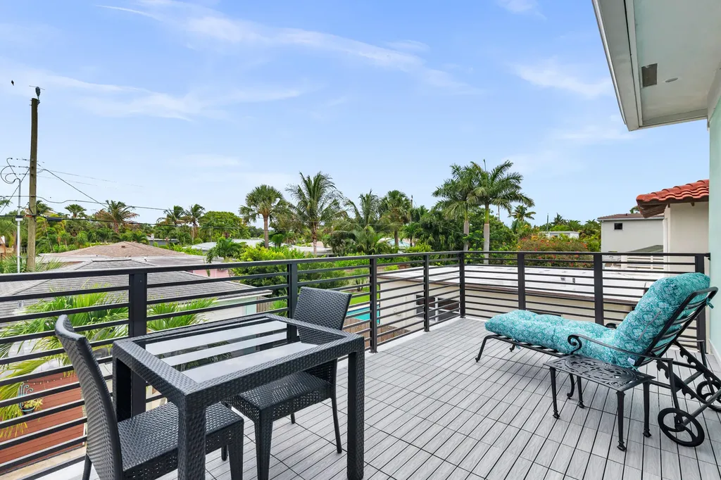 127 Auburn Drive Lake Worth Beach FL 33460
