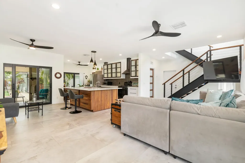 127 Auburn Drive Lake Worth Beach FL 33460