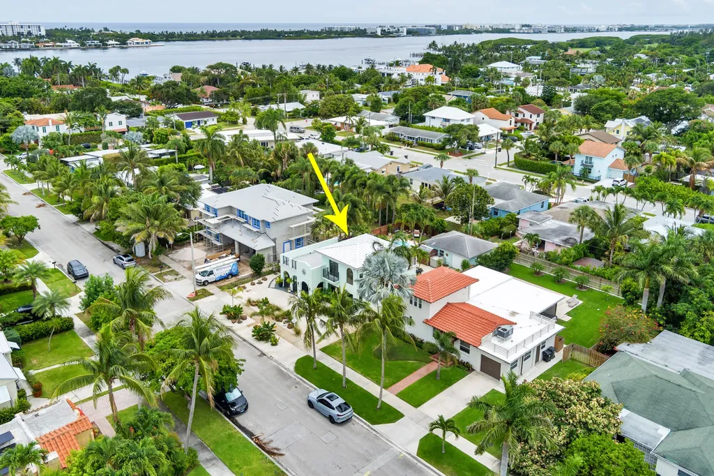 127 Auburn Drive Lake Worth Beach FL 33460