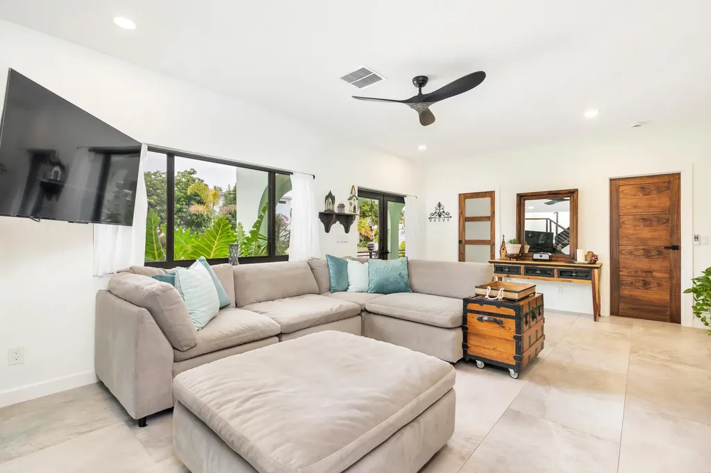 127 Auburn Drive Lake Worth Beach FL 33460