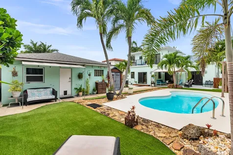 127 Auburn Drive Lake Worth Beach FL 33460