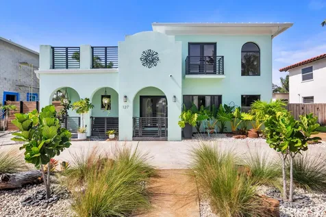 127 Auburn Drive Lake Worth Beach FL 33460