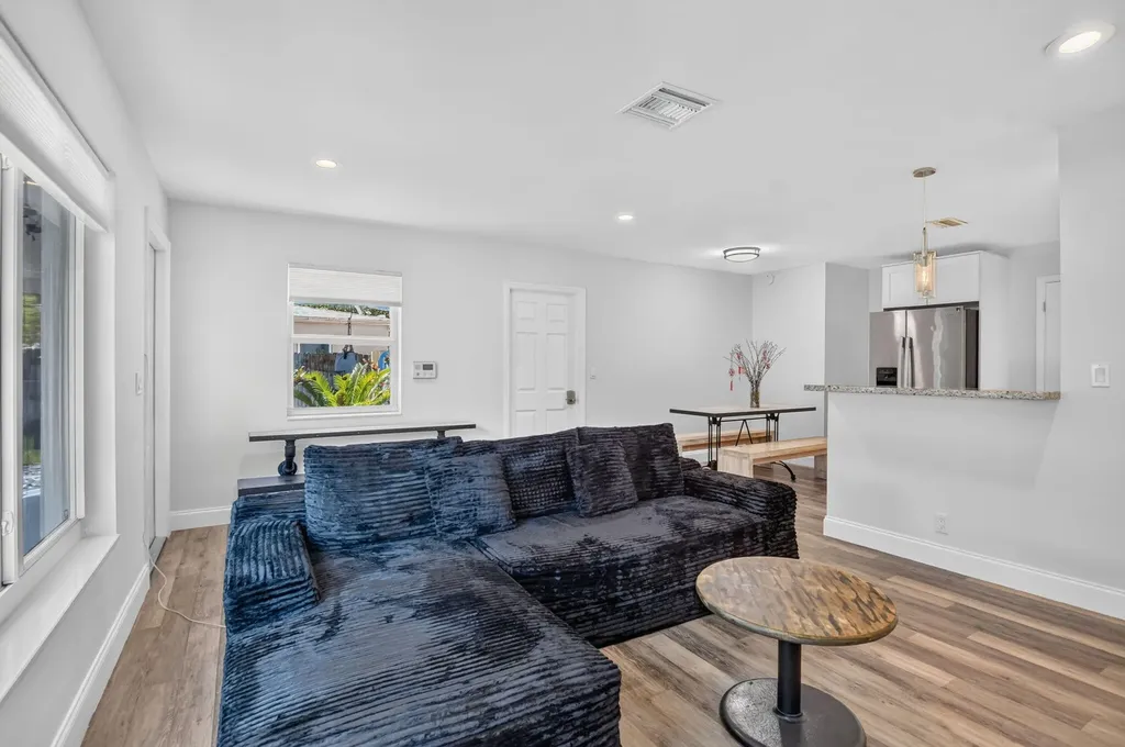 155 NE 20th Street Boca Raton FL 33431