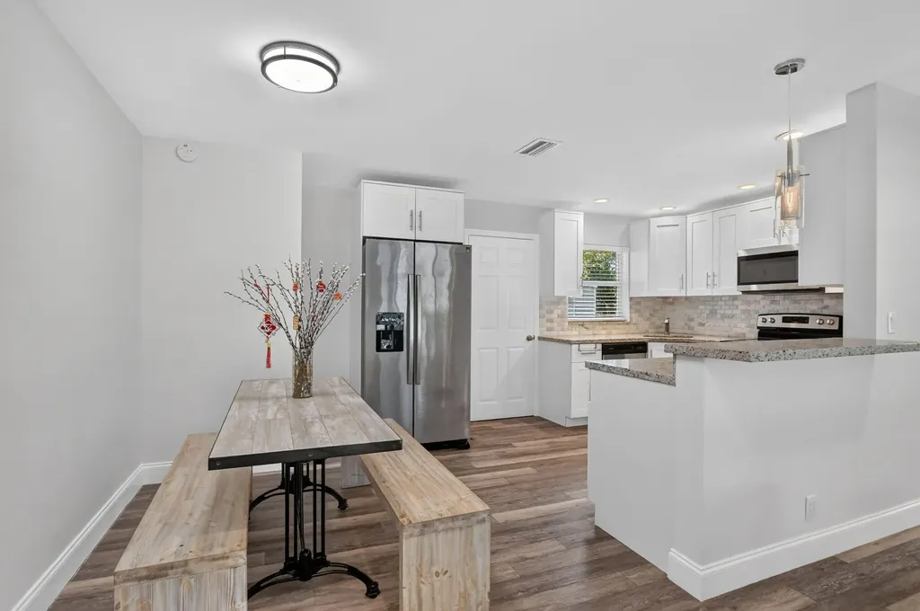 155 NE 20th Street Boca Raton FL 33431