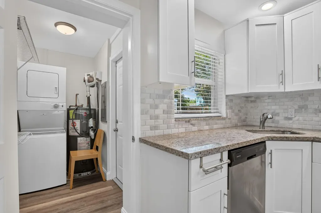 155 NE 20th Street Boca Raton FL 33431