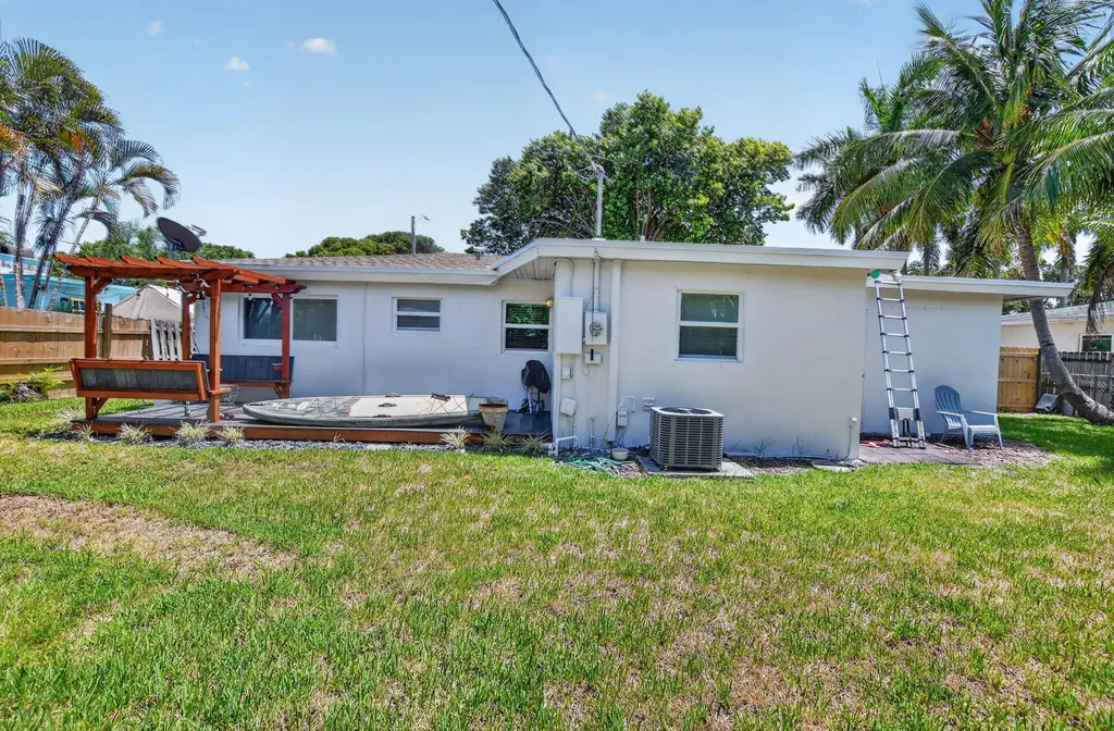 155 NE 20th Street Boca Raton FL 33431