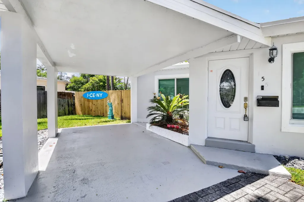 155 NE 20th Street Boca Raton FL 33431