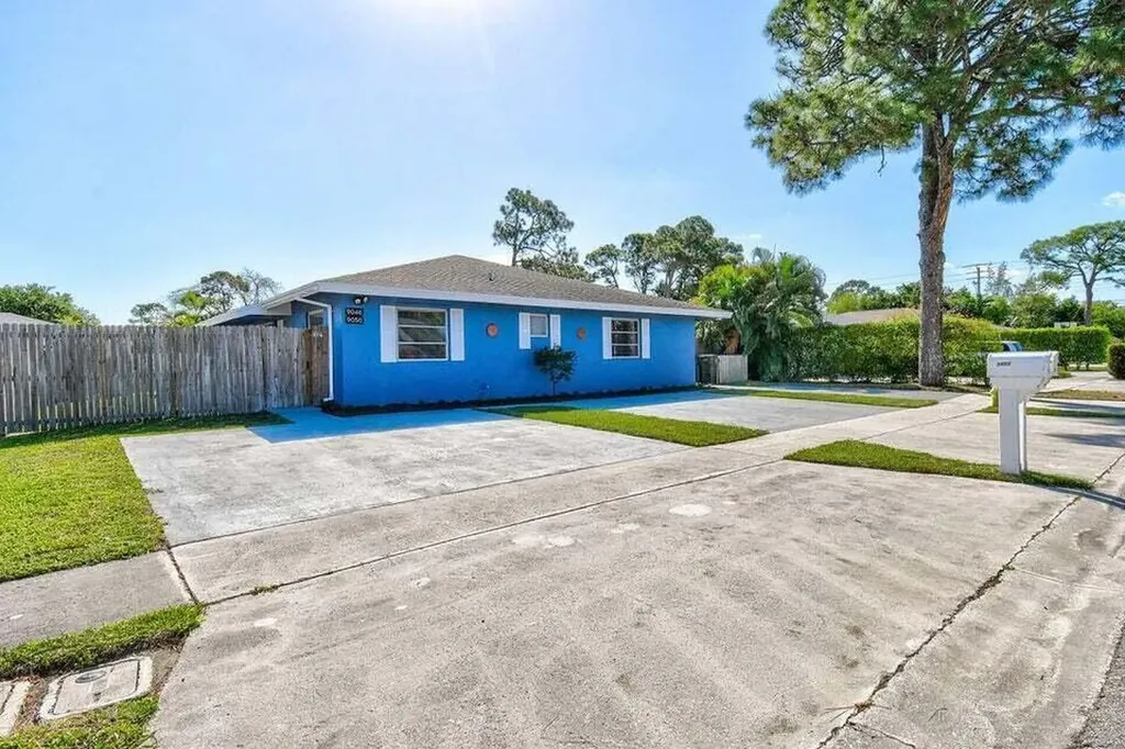 9046 E Highland Pines Boulevard E Palm Beach Gardens FL 33418