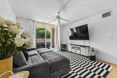4812 N State Road 7 Coconut Creek FL 33073