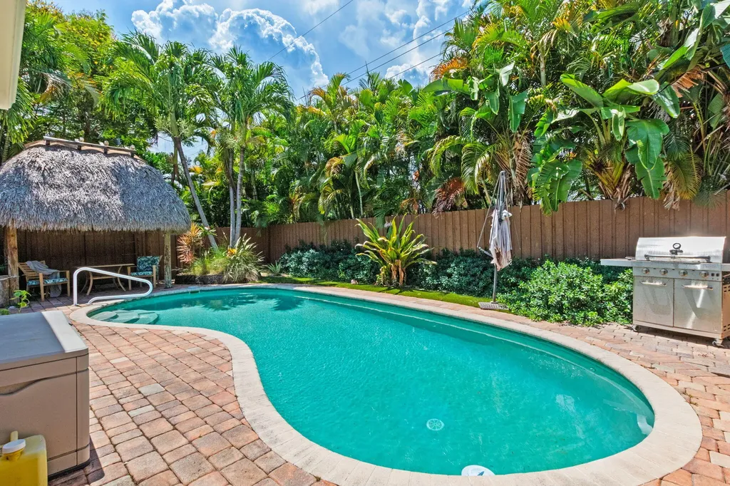 349 SW 14th Court Pompano Beach FL 33060