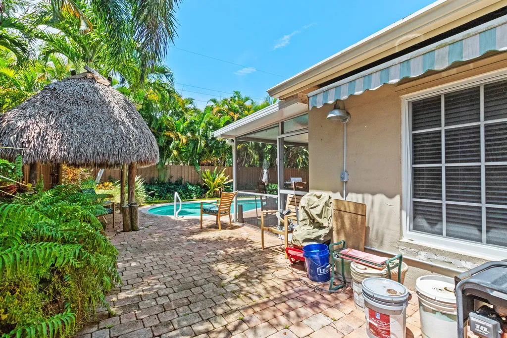 349 SW 14th Court Pompano Beach FL 33060