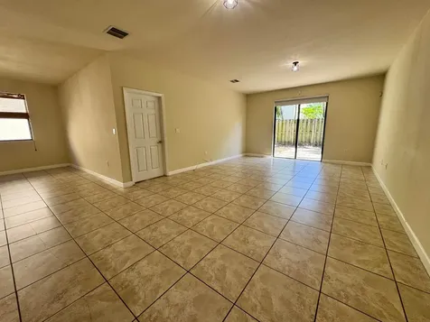 9136 SW 227th Terrace Cutler Bay FL 33190