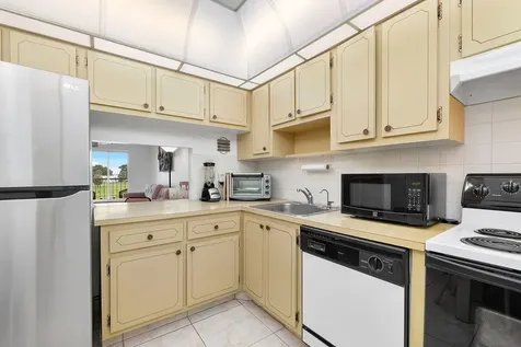 7807 Golf Circle Drive Margate FL 33063