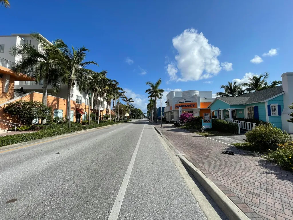 154 NE NE 5th Avenue Delray Beach FL 33483