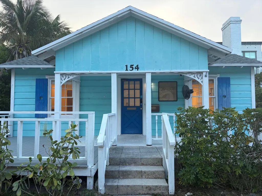 154 NE NE 5th Avenue Delray Beach FL 33483