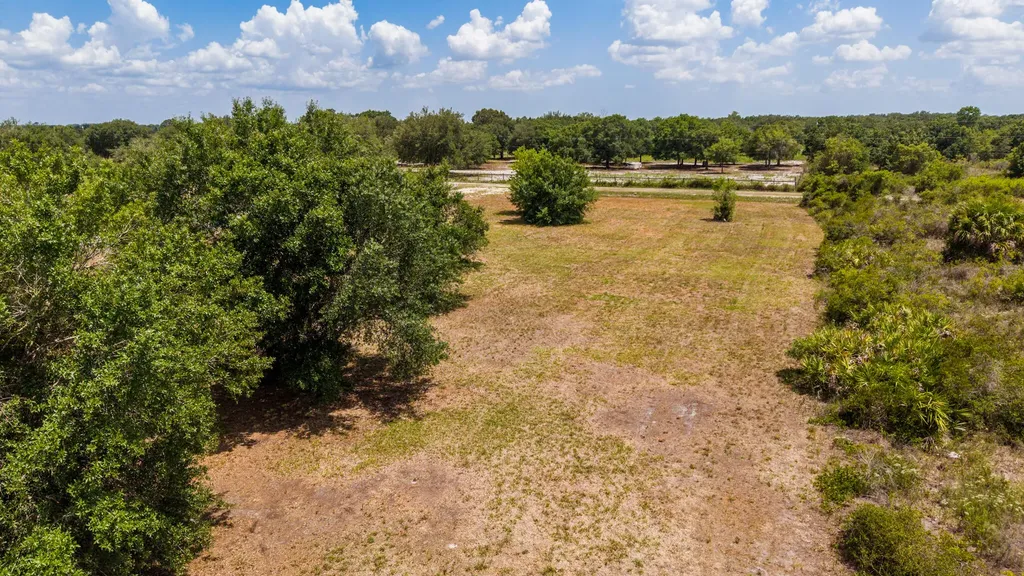 19371 NW 254th Street Okeechobee FL 34972