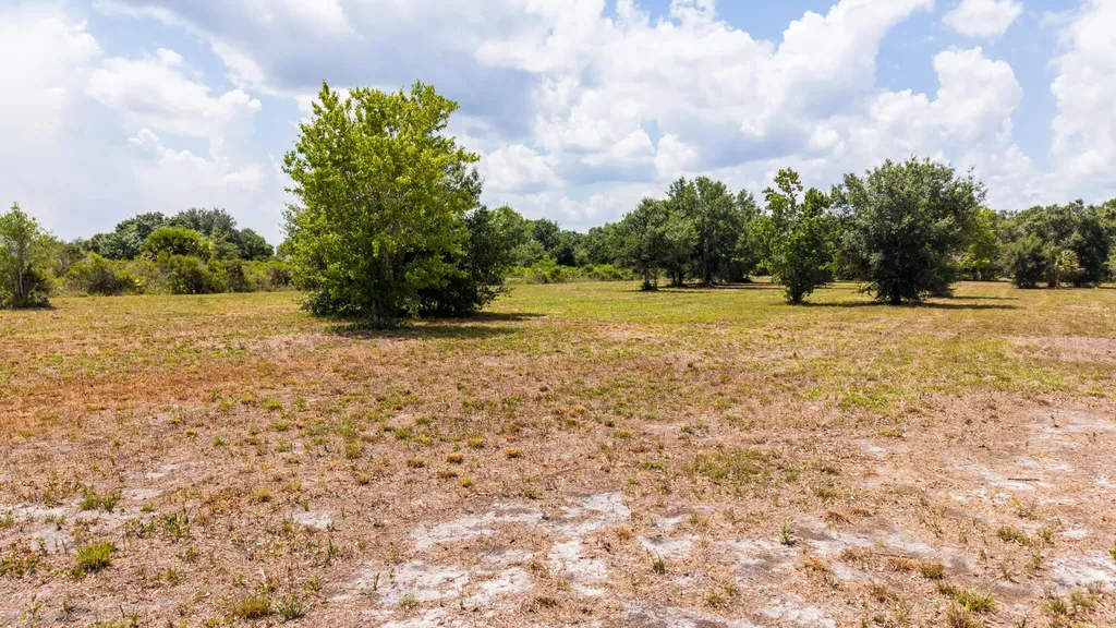 19371 NW 254th Street Okeechobee FL 34972