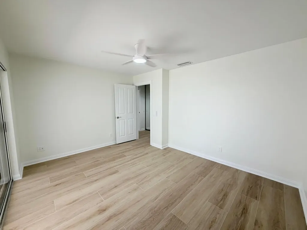 6104 Red Oak Court Palm Beach Gardens FL 33410