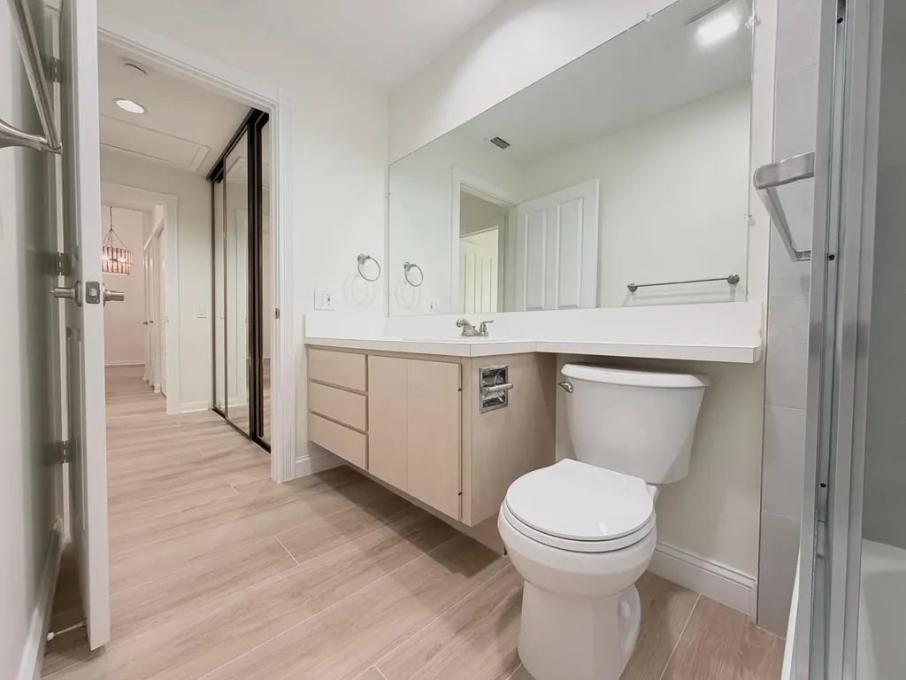 6104 Red Oak Court Palm Beach Gardens FL 33410