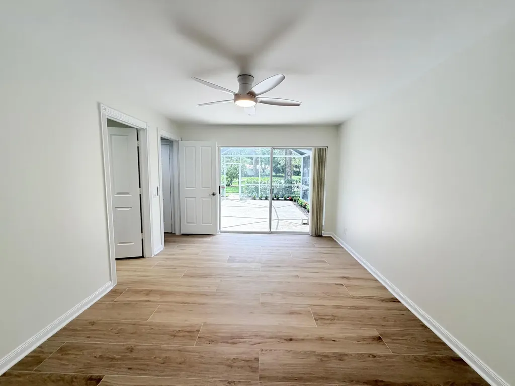 6104 Red Oak Court Palm Beach Gardens FL 33410