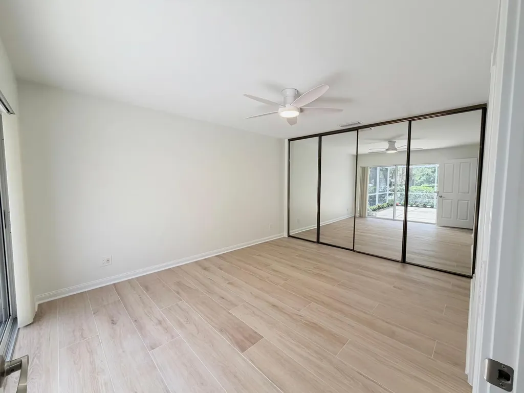 6104 Red Oak Court Palm Beach Gardens FL 33410