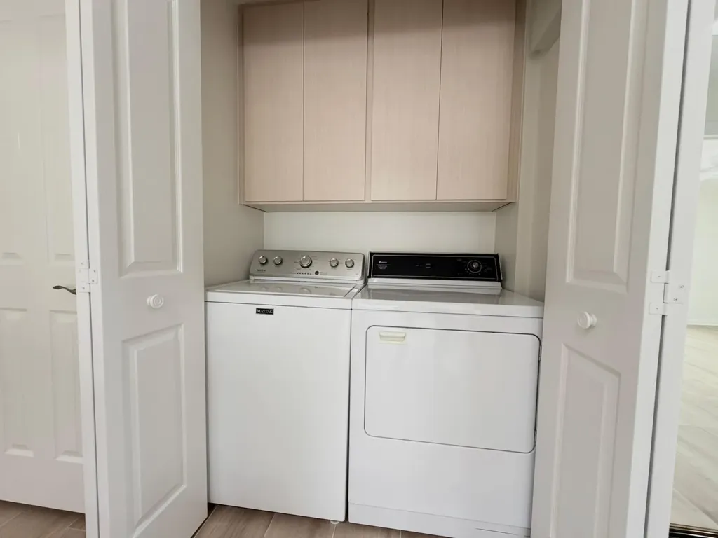 6104 Red Oak Court Palm Beach Gardens FL 33410