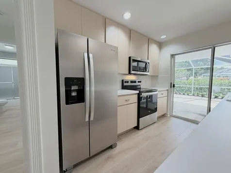 6104 Red Oak Court Palm Beach Gardens FL 33410