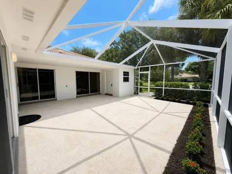 6104 Red Oak Court Palm Beach Gardens FL 33410
