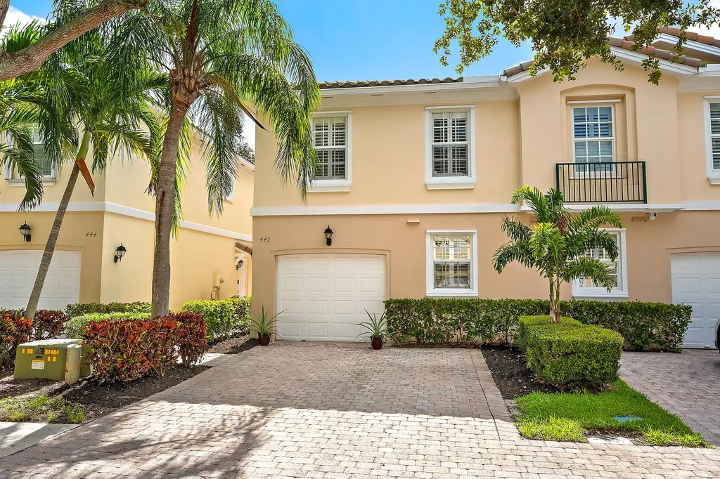 442 Capistrano Drive Palm Beach Gardens FL 33410