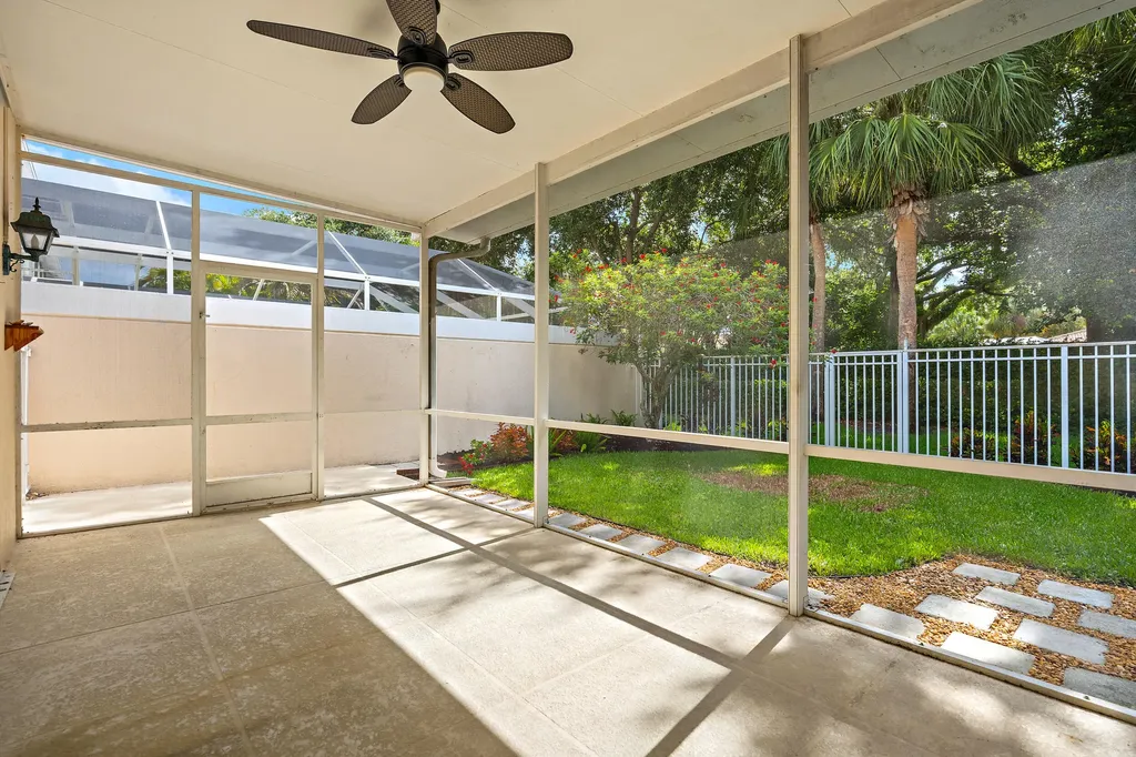 442 Capistrano Drive Palm Beach Gardens FL 33410