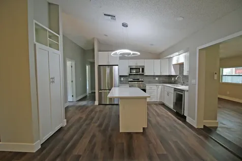 271 Naylor NE Palm Bay FL 32907