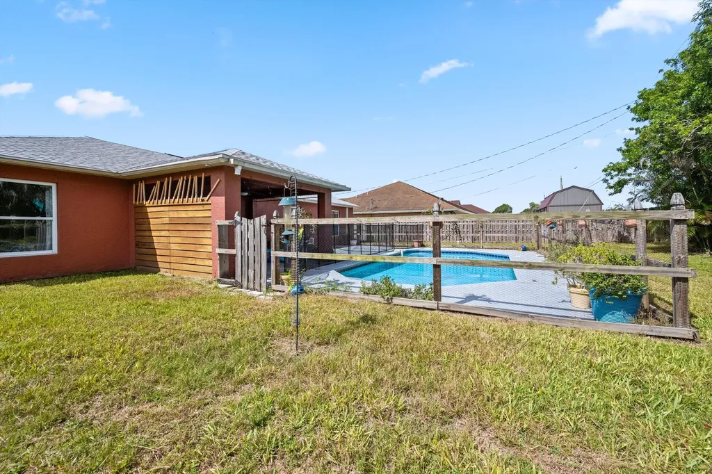 2472 SW Page Circle Port St Lucie FL 34953