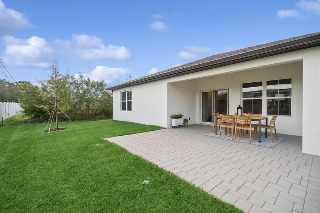 1642 SW Brisbane Street Port St Lucie FL 34984