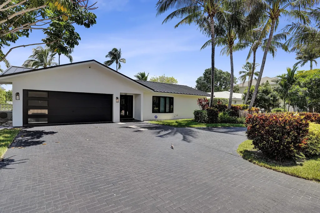 933 Banyan Drive Delray Beach FL 33483